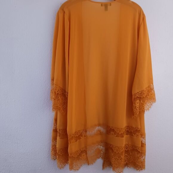 Torrid Chiffon Lace Mix golden yellow Kimono size 1/2X - Picture 6 of 6